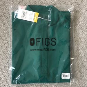 Figs scrub top